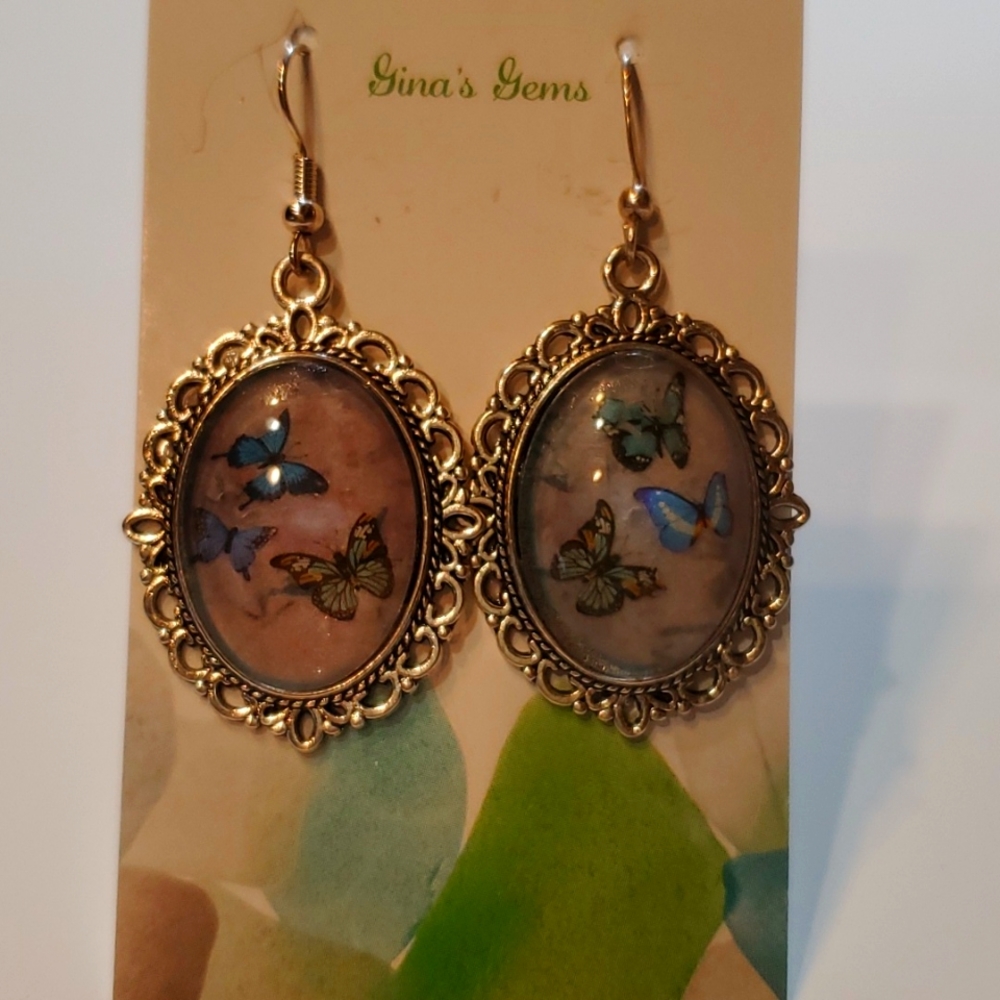 Jewelry earrings handcrafted  resin silver bezel